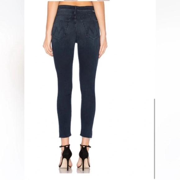 Mother - Stunner Zip Ankle
Fray color is called a trip down memory lane. Size 25 - Picture 4 of 14